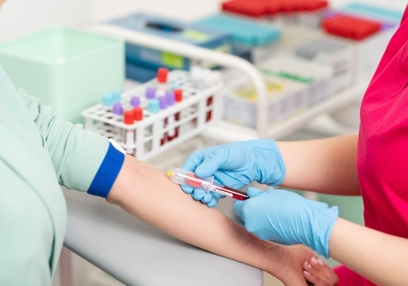 Badania krwi Poznań - Laboratorium | neoMedica